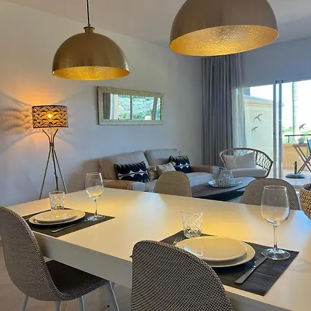 Luxury Elviria Hills - Stunning Views Apartmán