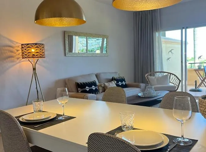 Luxury Elviria Hills - Stunning Views Διαμέρισμα
