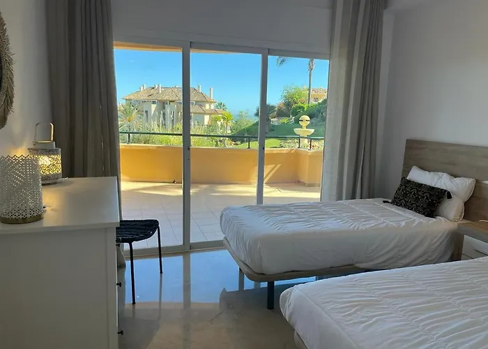Luxury Elviria Hills - Stunning Views Διαμέρισμα