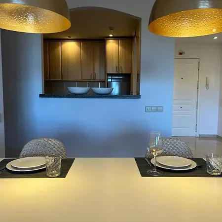 Luxury Elviria Hills - Stunning Views