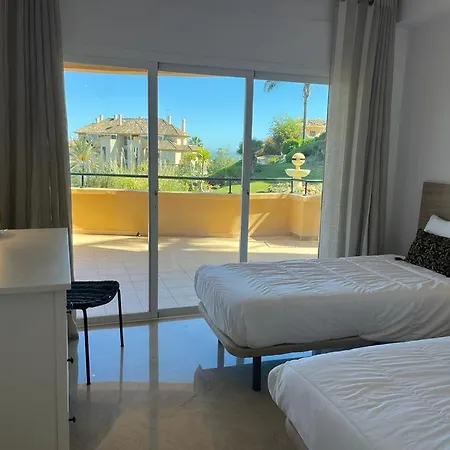 Luxury Elviria Hills - Stunning Views Apartment