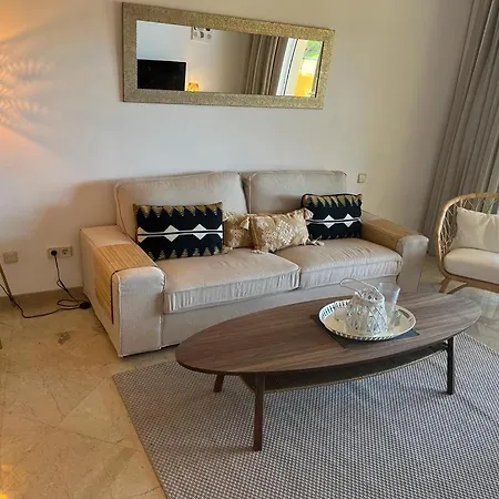 Luxury Elviria Hills - Stunning Views *